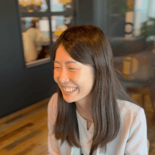 採用担当者